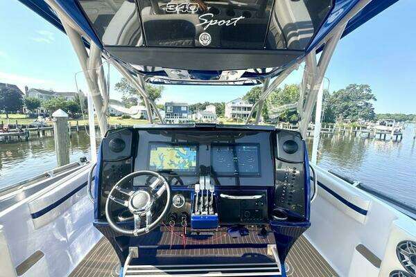 Nor-Tech 340 sport Yacht For Sale