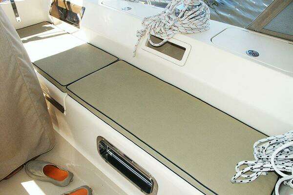 Island Packet 370 Yacht For Sale