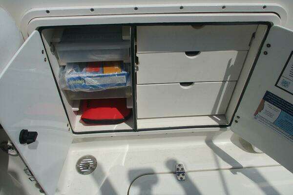 Photo of the 2006 Pursuit 