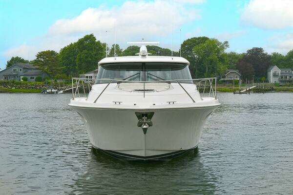 2015 Tiara Yachts 44