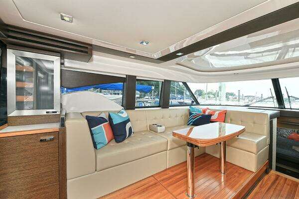 2015 Tiara Yachts 44