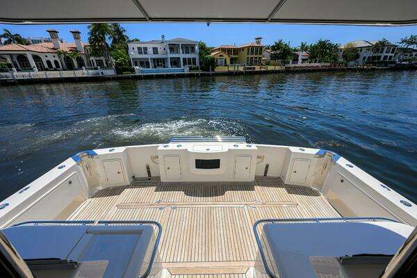 Riviera 58 Sports Motor Yacht Yacht For Sale