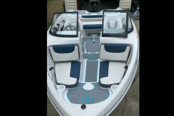 Photo of the 2023 Tahoe 185S "Bella Bay"