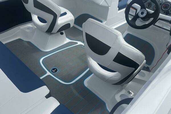 Photo of the 2023 Tahoe 185S "Bella Bay"