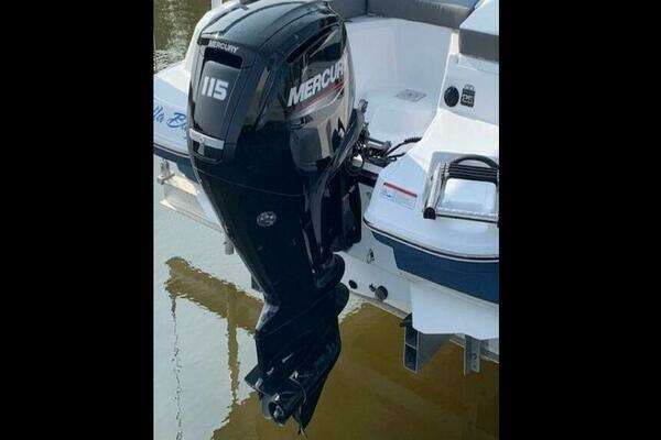 Photo of the 2023 Tahoe 185S "Bella Bay"