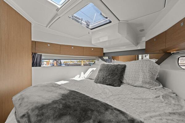 Trinity 33ft Jeanneau Yacht For Sale Trinity 33ft Jeanneau Yacht For Sale