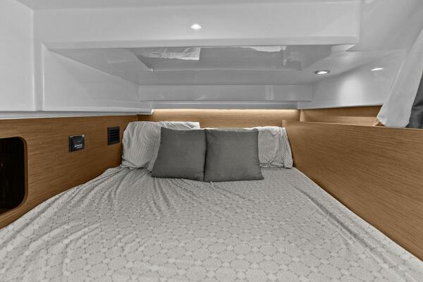 Trinity 33ft Jeanneau Yacht For Sale Trinity 33ft Jeanneau Yacht For Sale