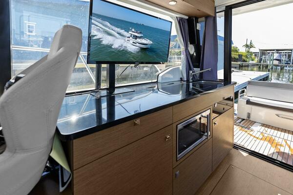Trinity 33ft Jeanneau Yacht For Sale Trinity 33ft Jeanneau Yacht For Sale
