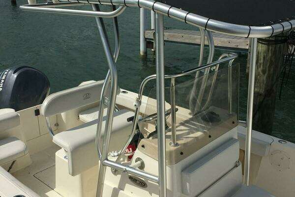 Photo of the 2003 Pursuit 