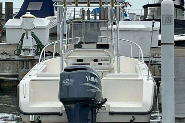 Photo of the 2003 Pursuit 