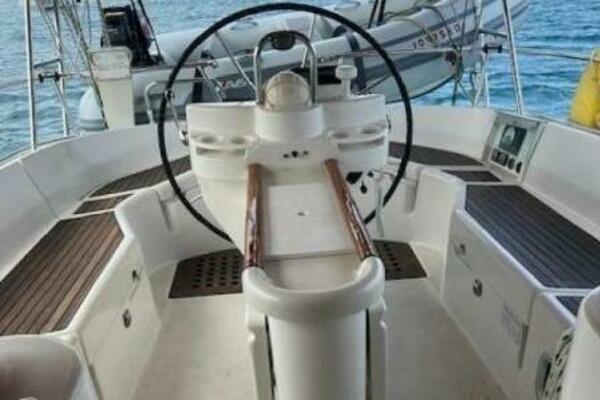 WindSwept 46ft Beneteau Yacht For Sale