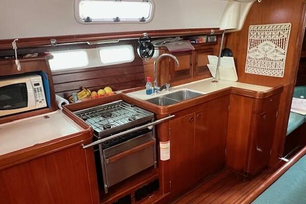 WindSwept 46ft Beneteau Yacht For Sale