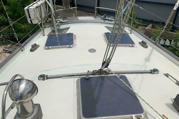 Freedom 21 62ft Nautical Development Yacht For Sale