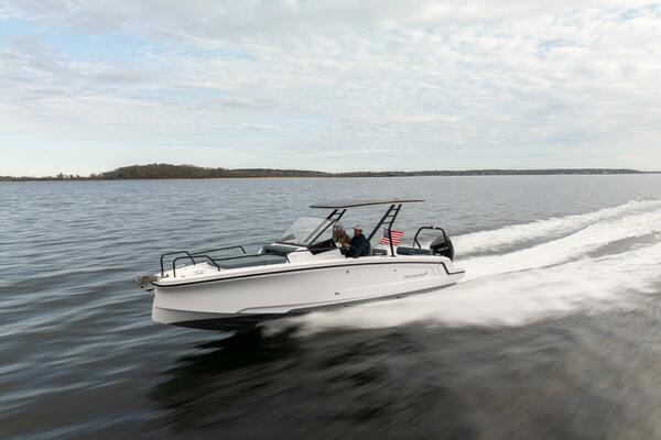 Photo of the 2025 Axopar Cross Top