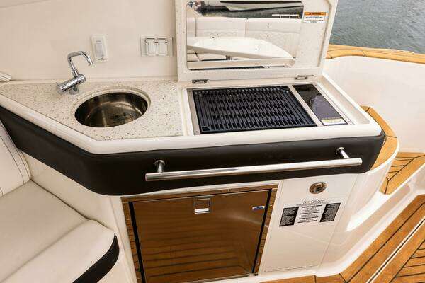 Sea Ray  Yacht For Sale