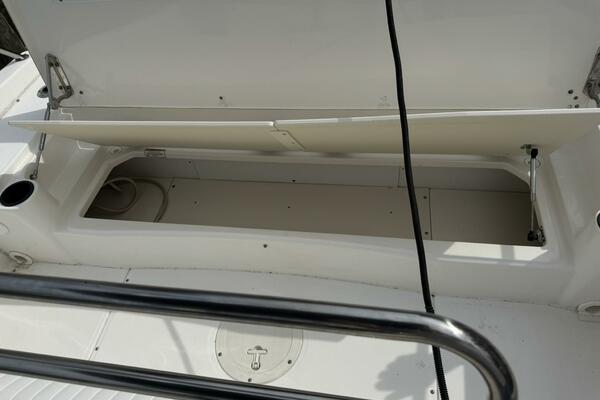 23ft Boston Whaler Yacht For Sale