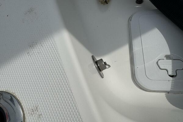 23ft Boston Whaler Yacht For Sale