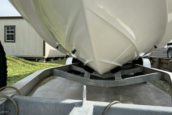 23ft Boston Whaler Yacht For Sale