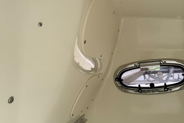 23ft Boston Whaler Yacht For Sale