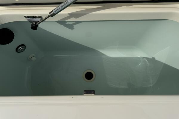 23ft Boston Whaler Yacht For Sale