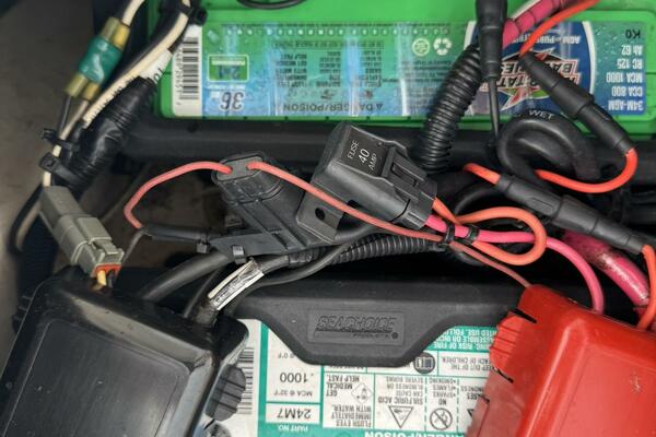 23ft Boston Whaler Yacht For Sale