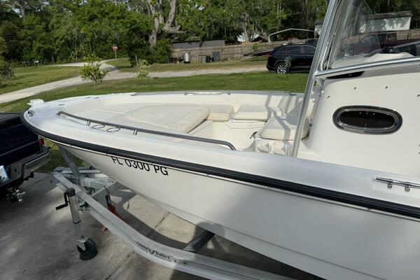 23ft Boston Whaler Yacht For Sale