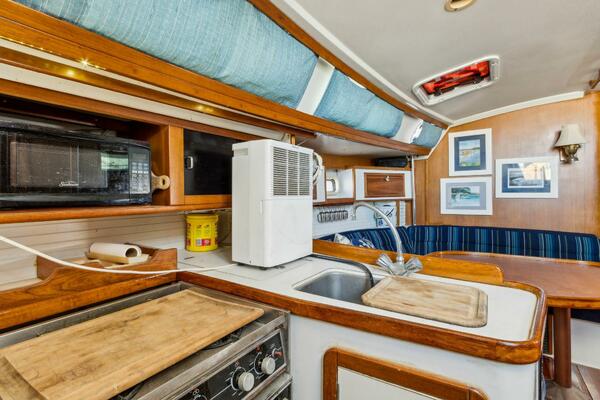 NO WORRIES 42ft Catalina Yacht For Sale