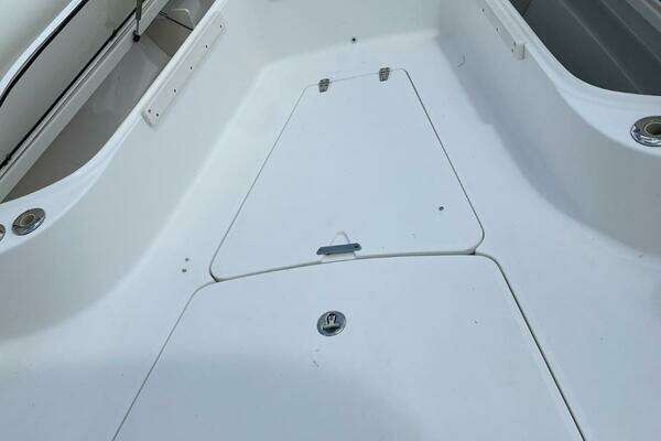 Photo of the 2005 Boston Whaler 320 Outrage