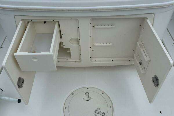 Photo of the 2005 Boston Whaler 320 Outrage