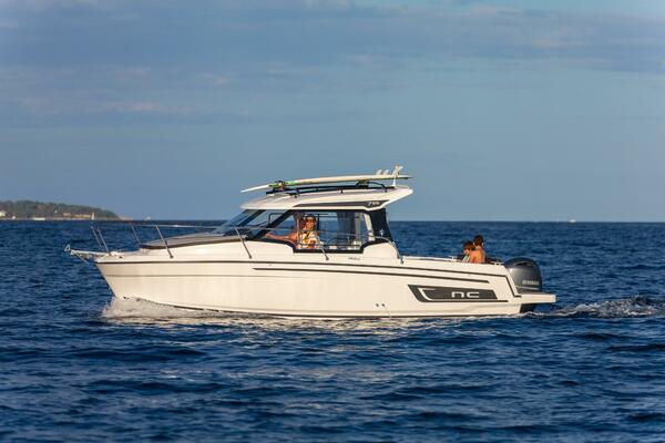 Photo of the 2025 Jeanneau NC795 S2
