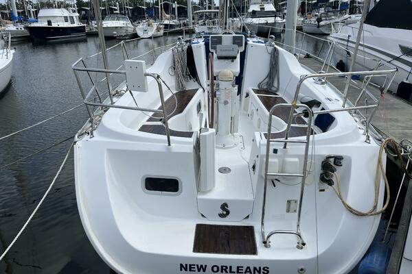 Photo of the 2006 Beneteau Oceanis 323