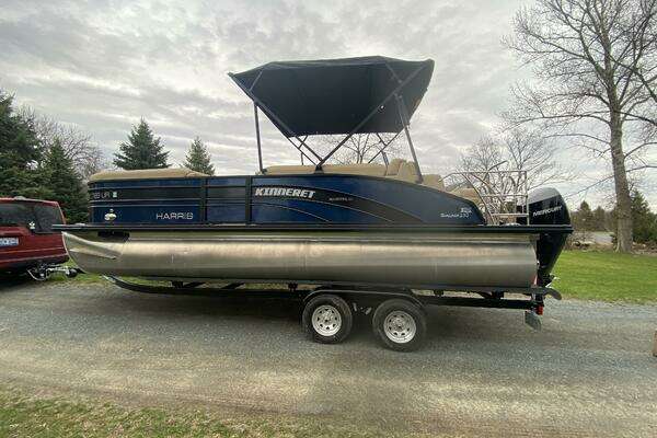 23-ft-Harris-2021-Sunliner 230 SL-Kinneret-Manistee Michigan United States yacht for sale