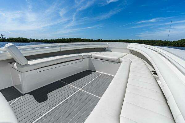 Regulator 34 Yacht For Sale