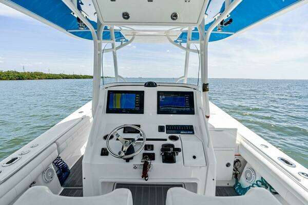 Regulator 34 Yacht For Sale