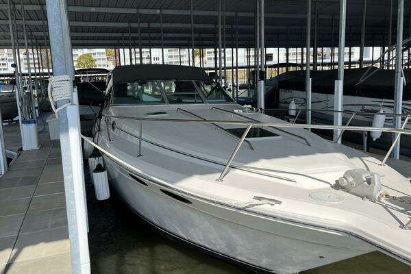 Photo of the 1994 Sea Ray 330 Express Cruiser "HoSho's"