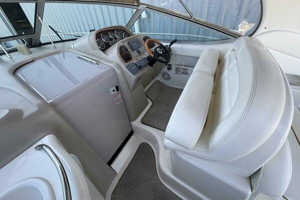 30ft Sea Ray Yacht For Sale