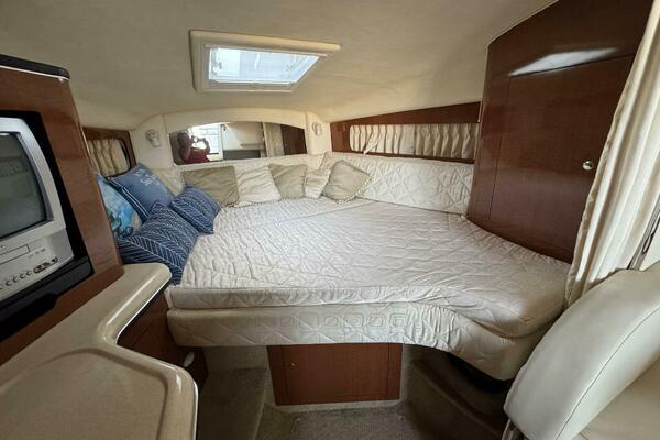 30ft Sea Ray Yacht For Sale