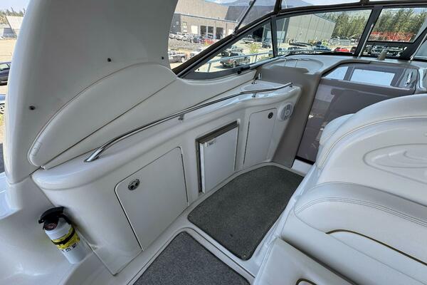 30ft Sea Ray Yacht For Sale