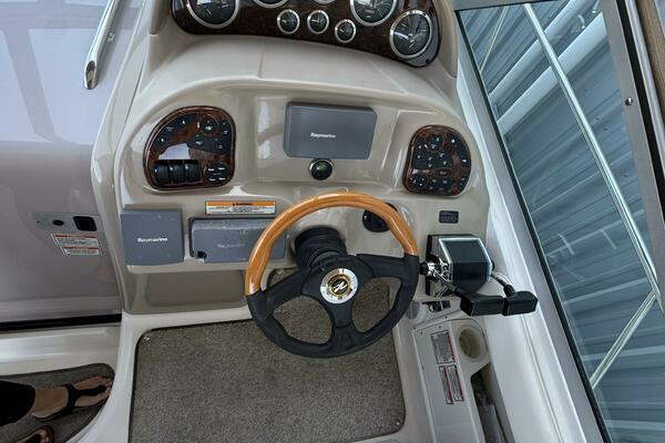 30ft Sea Ray Yacht For Sale