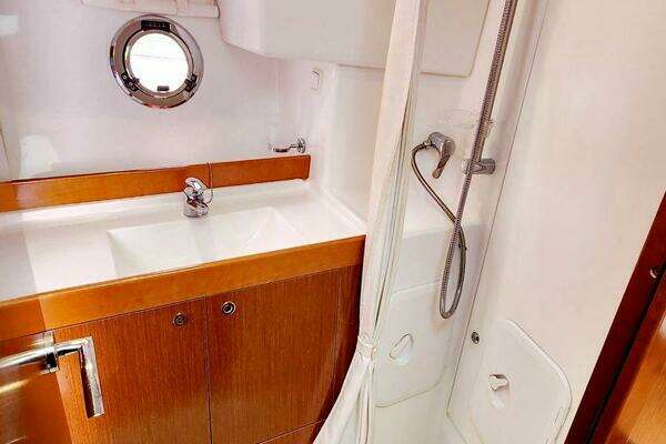 Beneteau 34 Swift Trawler Yacht For Sale