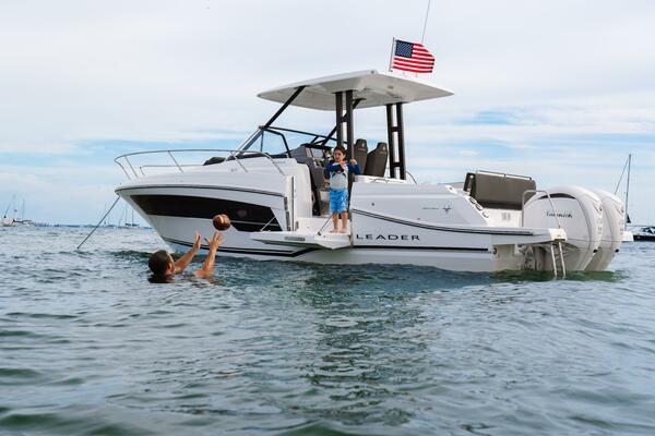 Photo of the 2025 Jeanneau Leader 9.0 WA S2
