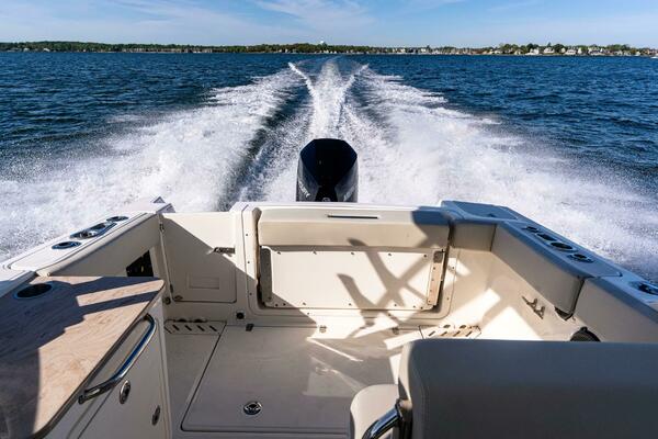 Photo of the 2023 Boston Whaler 240 Vantage