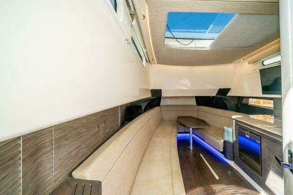 Boston Whaler 42 Outrage Yacht For Sale