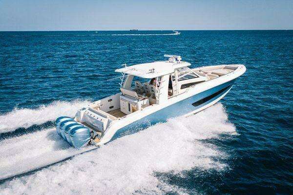 Boston Whaler 42 Outrage Yacht For Sale