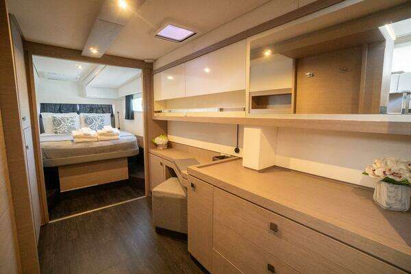 Fountaine Pajot  Yacht For Sale