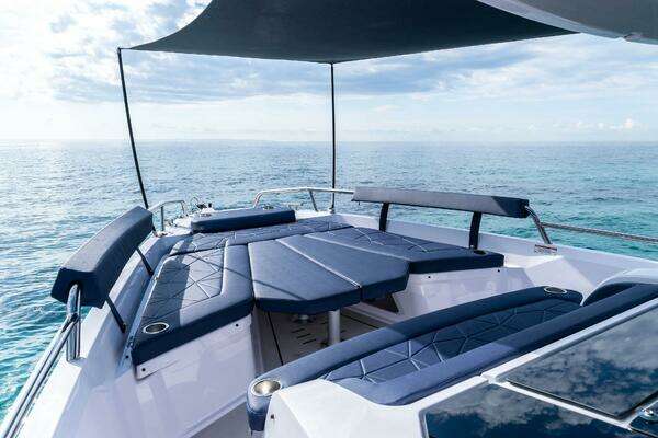 Cross Cabin 29ft Axopar Yacht For Sale