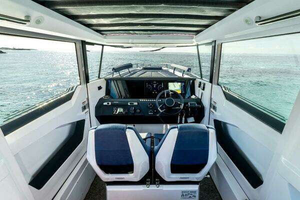 Cross Cabin 29ft Axopar Yacht For Sale