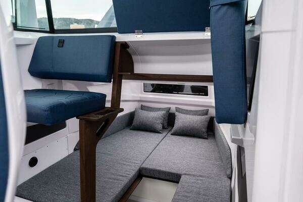 Cross Cabin 29ft Axopar Yacht For Sale