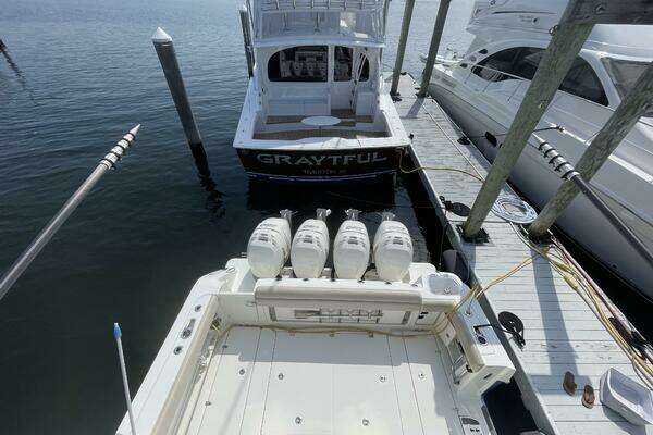 2017 Boston Whaler 42