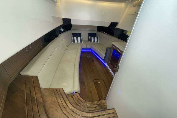 2017 Boston Whaler 42